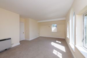 Sitting Room- click for photo gallery